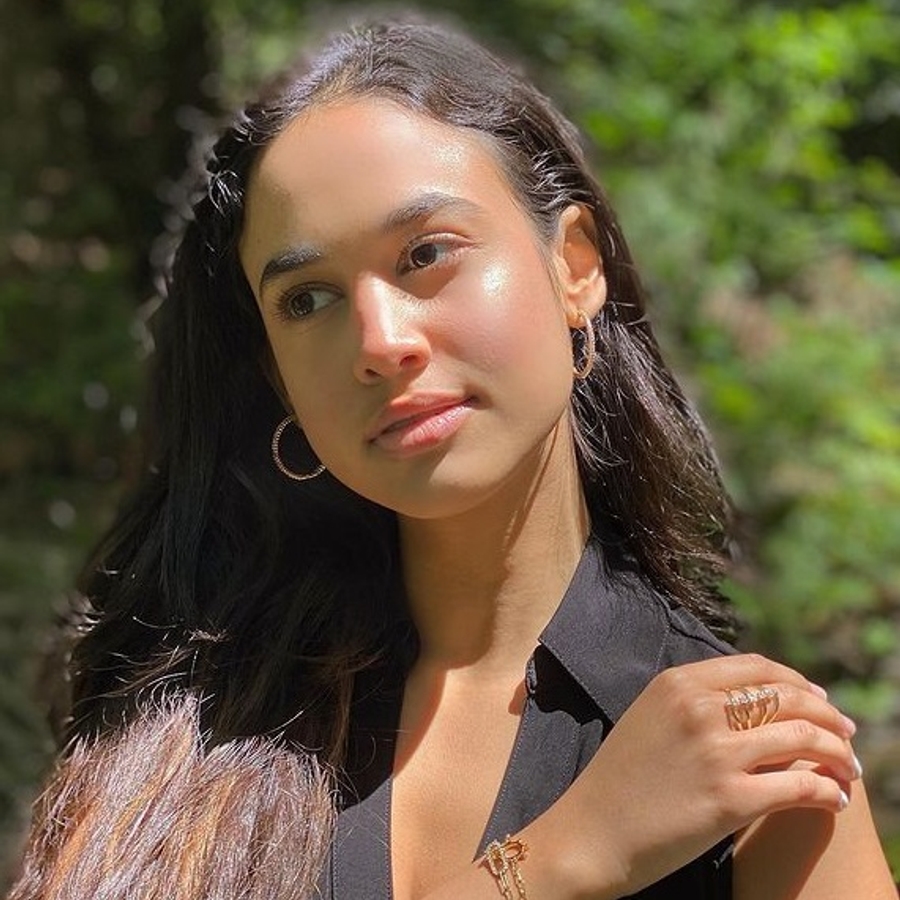 Emily Tosta, 27 (Attrice TV)