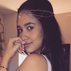 Emily Tosta, 27 (電視女演員)