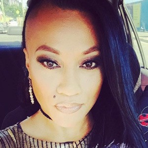 Emily Williams, 41 (流行歌手)