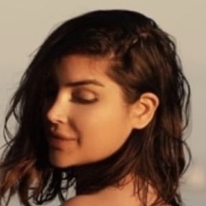 Emira Kowalska, 37 (Instagram Star)