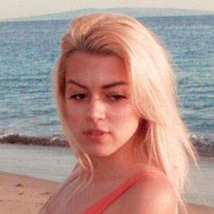 Emley Catherine image 3