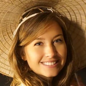 Emma Cox image 4