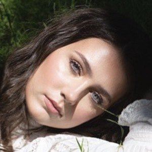 Emma Fuhrmann, 24 (Movie Actress)