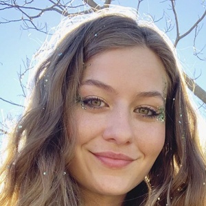 Emma Horn image 3