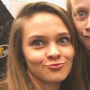 Emma Marie, 21 (Estrella de YouTube)