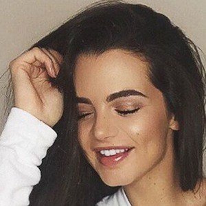 Emma McVey, 31 (模特)