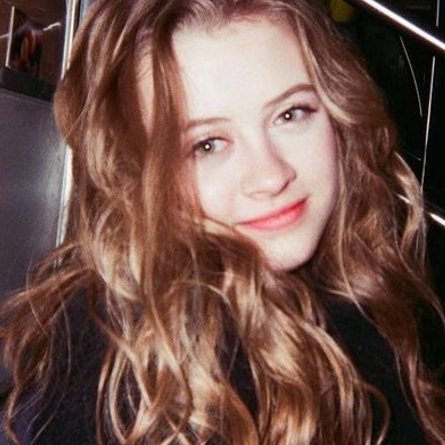 Emma Meisel, 28 (TV Actress)