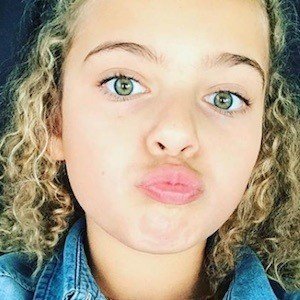 Emma Michelle, 20 (TikTok Star)