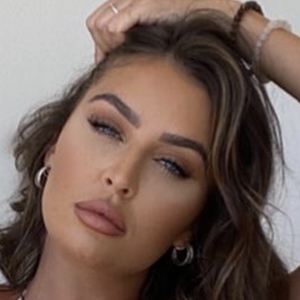 Emma Milton, 29 (Model)