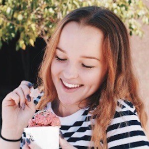 Emma Monden, 25 (YouTube明星)