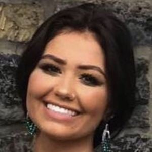 Emma Simpson image 4