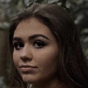 Emma Simpson image 6