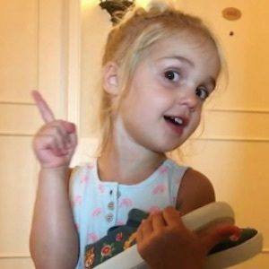 Emma Stauffer, 9 (Instagram Star)
