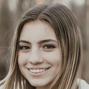 Emma Van Howe, 22 (TikTok明星)