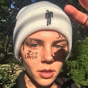 emmwee, 26 (TikTok Star)