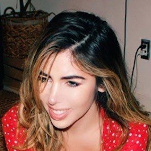 Emmy Corinne image 7