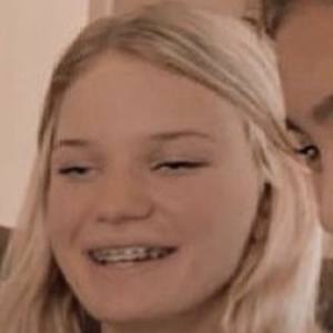 emmy lee, 19 (TikTok明星)