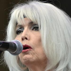 Emmylou Harris, 78 (乡村歌手)
