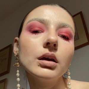 emohokage, 24 (TikTok Star)