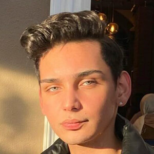 Eren Seferoglu, 23 (TikTok明星)