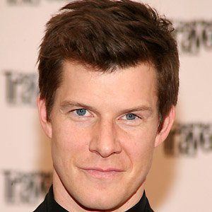 Eric Mabius image 2