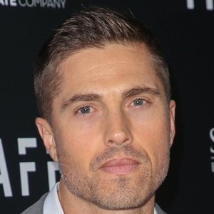 Eric Winter image 8