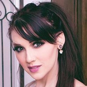 Erica Fett, 38 (Instagram Star)