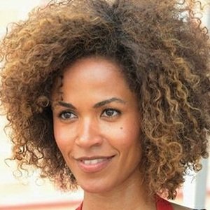 Erica Luttrell, 43 (电视女演员)