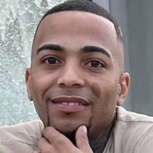 Erik Hopkins image 6