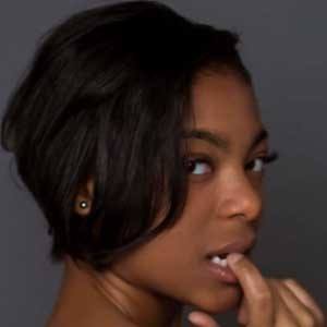 Erika Dukes, 31 (Instagram明星)