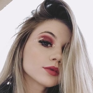 Erika Graziele, 29 (Instagram Star)