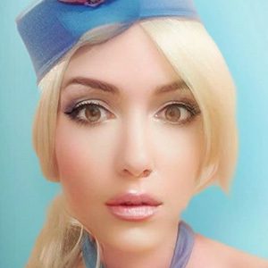 Erika Smith, 39 (電影女演員)