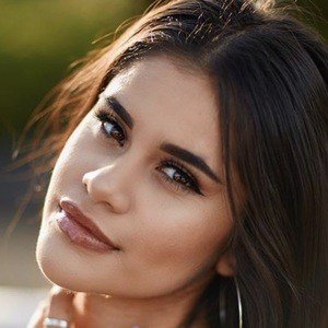 Erika Vianey, 27 (YouTube明星)