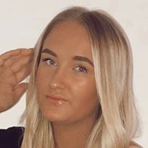 Erin Bowyer, 25 (Instagram Star)