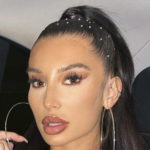 Erin Budina, 32 (Instagram明星)