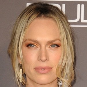 Erin Foster, 43 (电视女演员)
