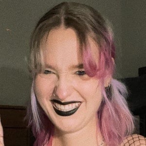 Erin Novakowski, 23 (TikTok Star)