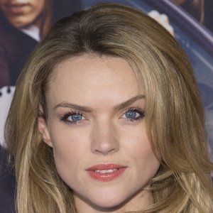Erin Richards, 39 (电视女演员)