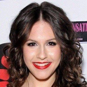 Erin Sanders, 34 (电视女演员)