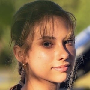 Ervena Bartles, 24 (TikTok明星)