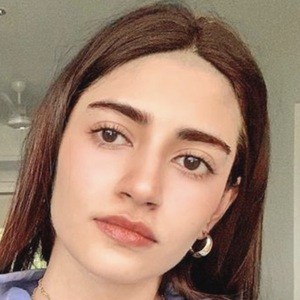 Esha Kanani, 29 (Instagram Star)