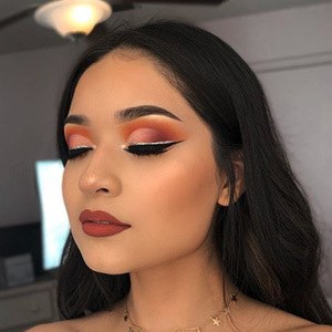 Esmeralda Gudino, 28 (YouTube Star)