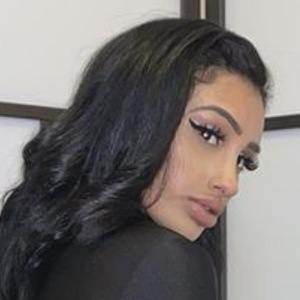 Essence Nevaeh image 4