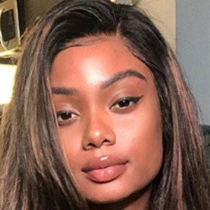 Essence Tatiana image 3