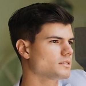 Esteban Castillo image 4