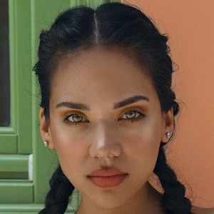 Ester Tania, 33 (TikTok Star)