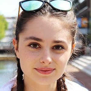 Esther Abrami, 29 (Violinist)