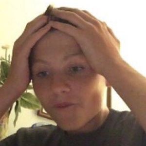 Etorr, 22 (Star di YouTube)