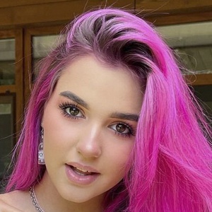 Eva Miller, 23 (YouTube明星)