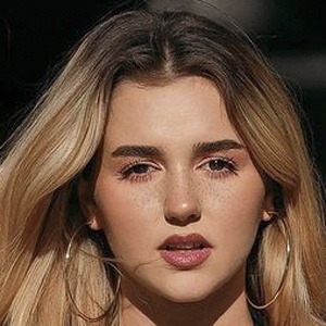 Eva Miller, 23 (YouTube Star)